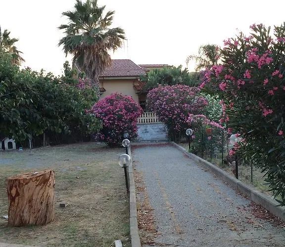 بيت للعطل Donnanna كارياتي